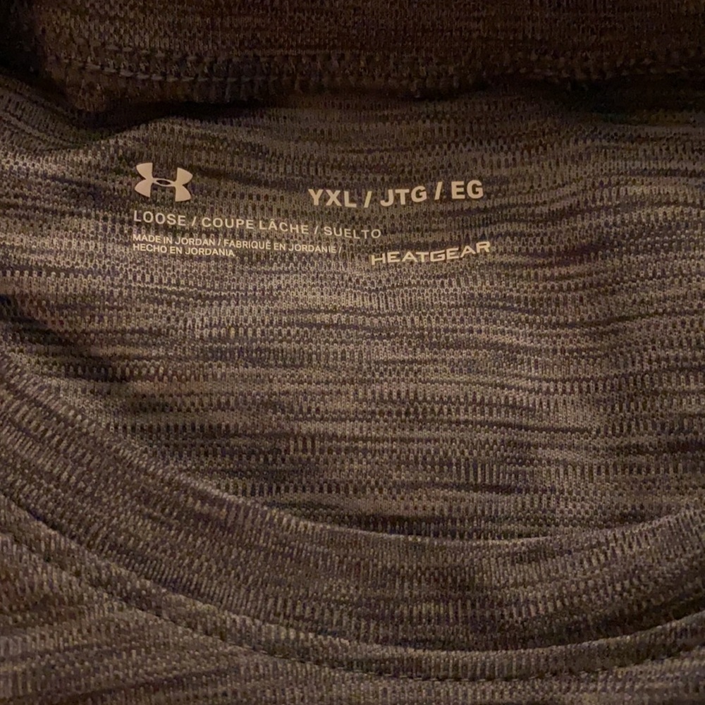 Shirt - Picture 4 of 4